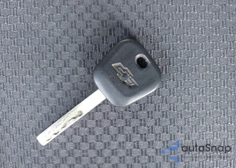 2017 Chevrolet Silverado 1500 2Lt from USA, damaged, VIN 1GCVKREC5HZ370939